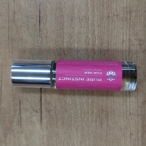 Pure Instinct Pheromone Perfume for Her - Picture 2 of 3